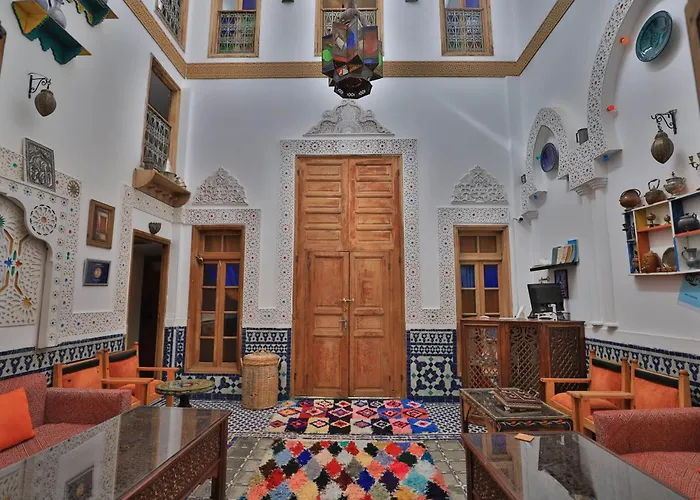  Dar Lala Mama