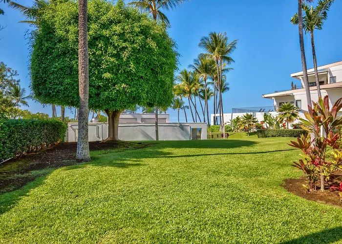 Royal Sea Cliff Kona By Outrigger