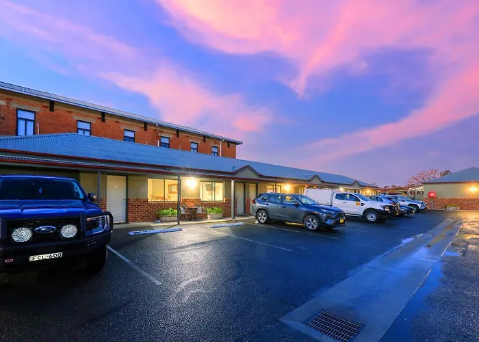 The Saltbush Motor Inn