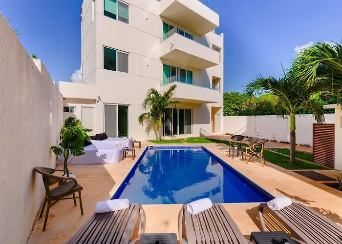 Hotel with view: Azulea Isla Mujeres Hotel