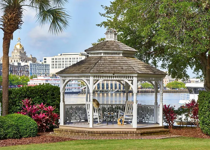 Hotels with pool Westin Savannah Harbor Golf & Spa