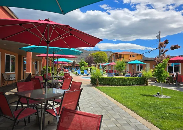 Sahara Courtyard Inn & Suites Osoyoos