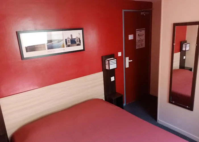 Brit Hotel St-Quentin/Nord Fayet 