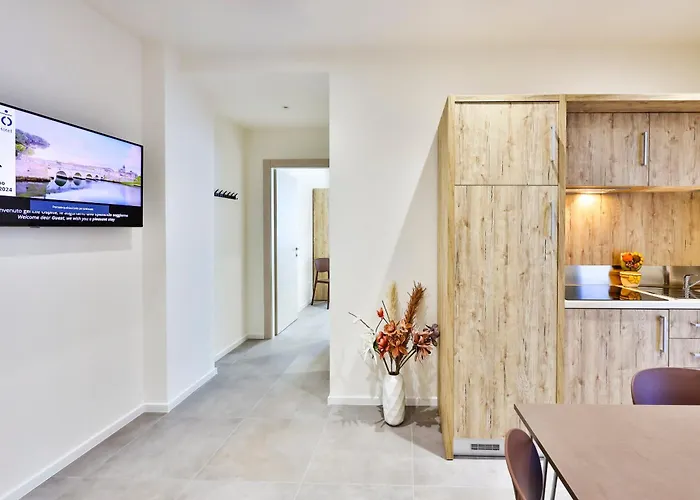 Hotel: Apho Apartment Hotel