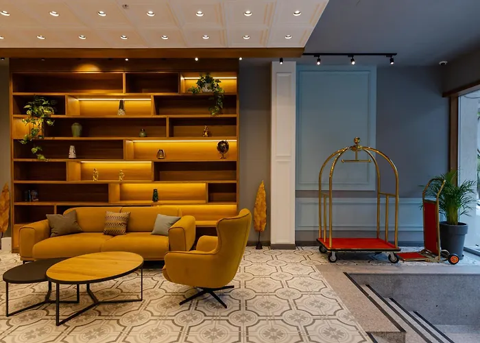 Hotel Monarch