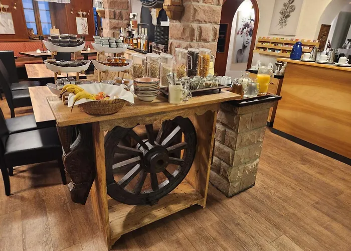 3 sterren hotel: Hotel Rose Heidelberg Inklusive Fruehstueck, Saunanutzung Und Parkplaetze Nach Verfuegbarkeit