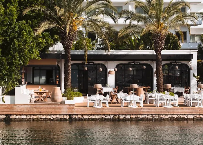  Yacht Classic - Boutique Class