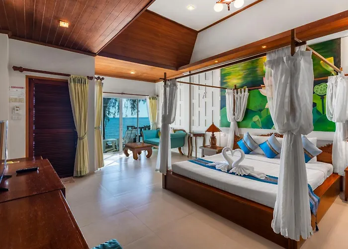 Coconut Beach Resort, Koh Chang