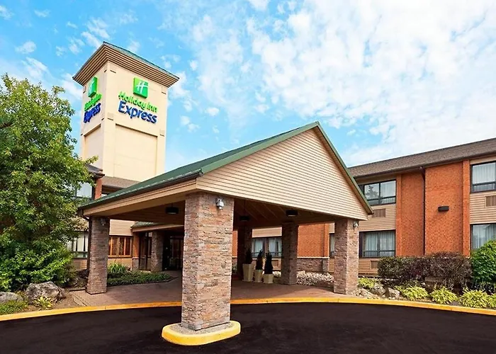Golf hotels Holiday Inn Express Toronto East - Scarborough By Ihg
