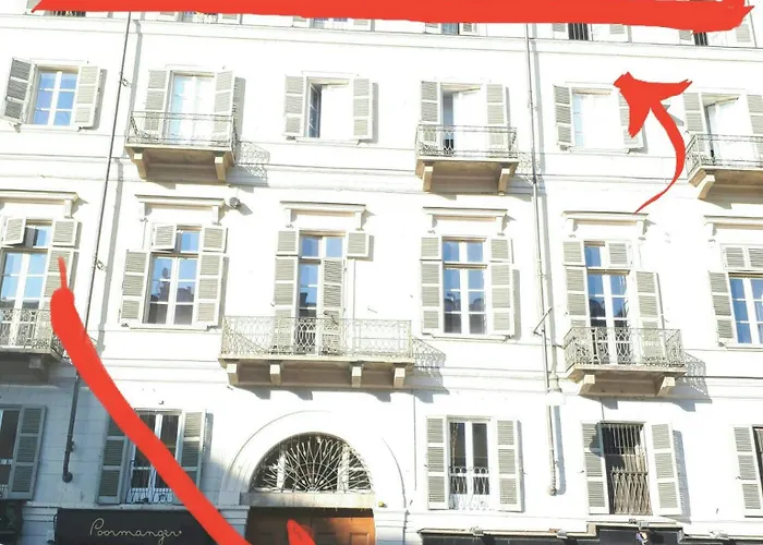 Hotel pres du College: Attic Hostel Torino