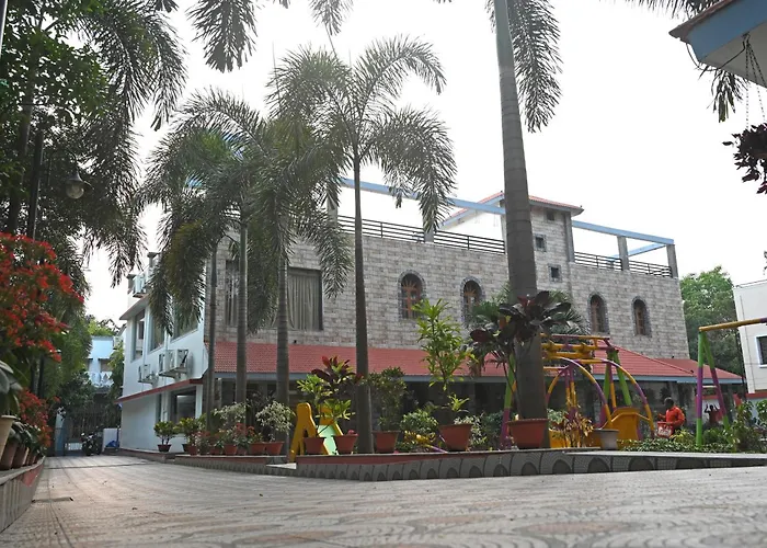 Central hotel: Santiniketan Residency