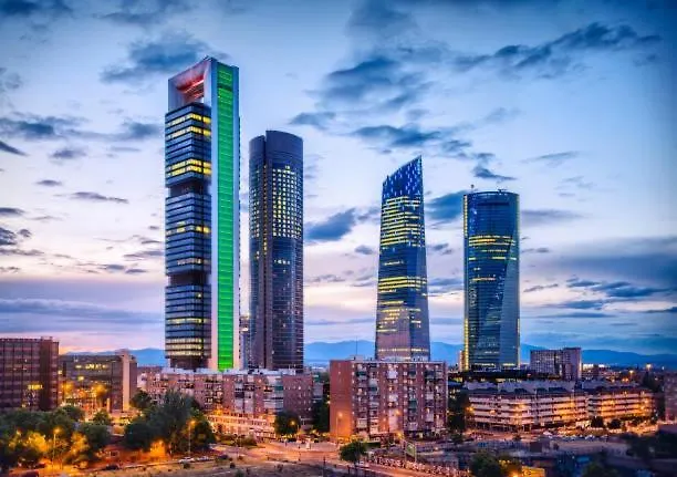 Hotel cerca del colegio: Hostal Casa Sofia
