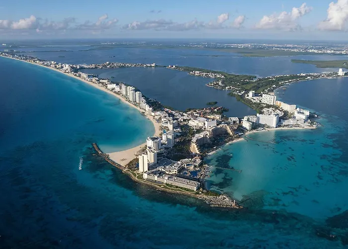 Aloft Cancun