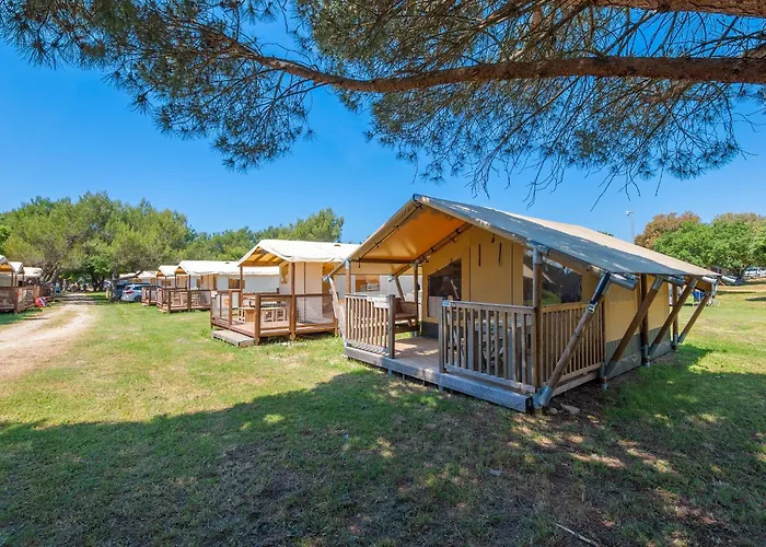 Golf hotel: Eurocamp Tents At Campsite Polari