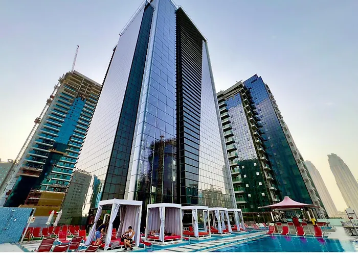 Canal Central Business Bay