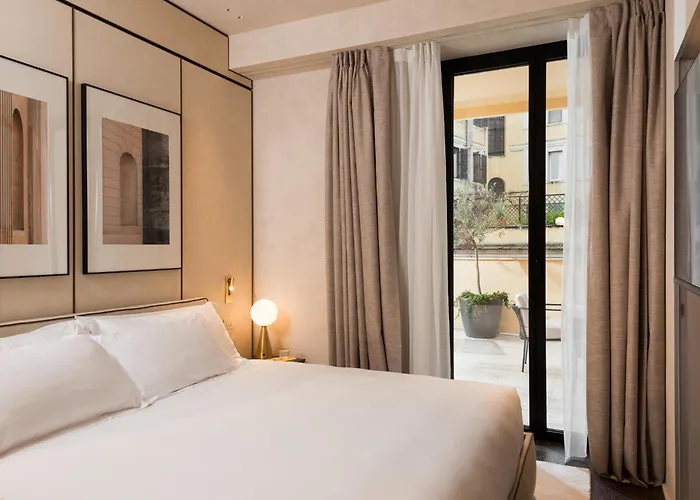 Hotels With Four Stars Master Trevi