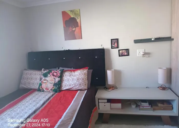 Watergate Village, Mitchell Splain,