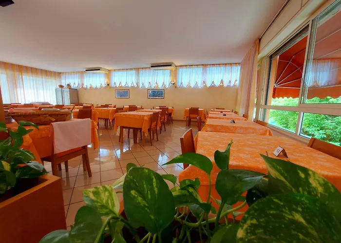 Hotel Joli