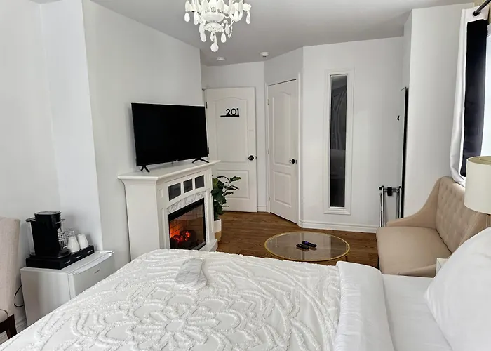 Сity center hotels Le 900 Tremblant Cafe And Bistro