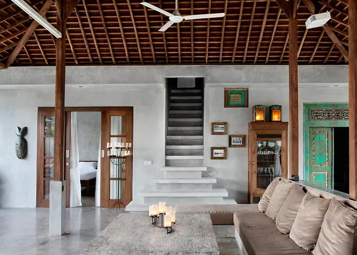 Surflodge Limasan Bali