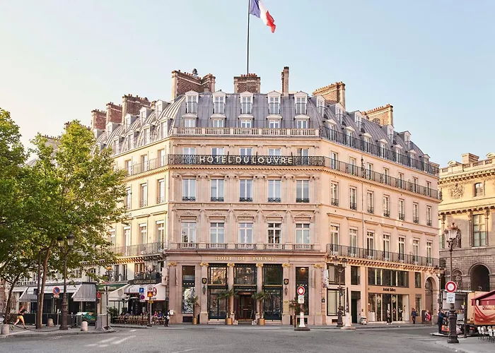 Hôtel Jacuzzi: Hôtel du Louvre, in The Unbound Collection by Hyatt