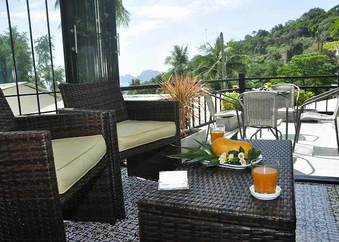3 star hotels Papaya Phi Phi