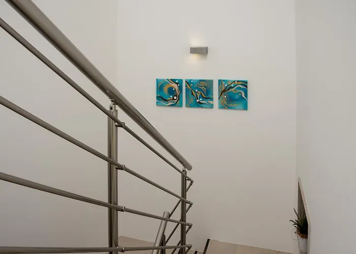 Ayres Del Mar