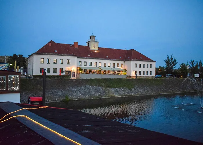 Urlaubsunterkunft Restaurant Und Alberthafen