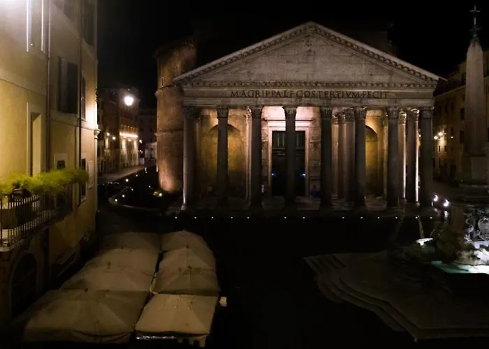 Apartahotel: Casa Morgana - The Pantheon Balcony Suite