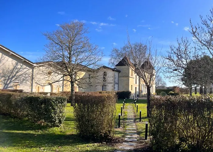 Hôtel avec vue: Clos des Jacobins (Grand Cru Classé)
