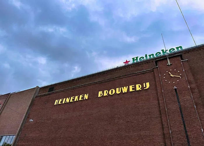 Vacation rental: Apartments De Hallen