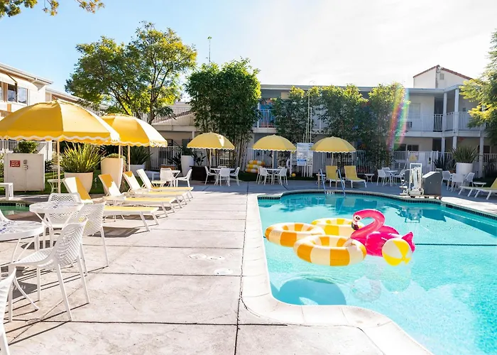 Pet Friendly hotel: Wild Palms, A Jdv By Hyatt Hotel