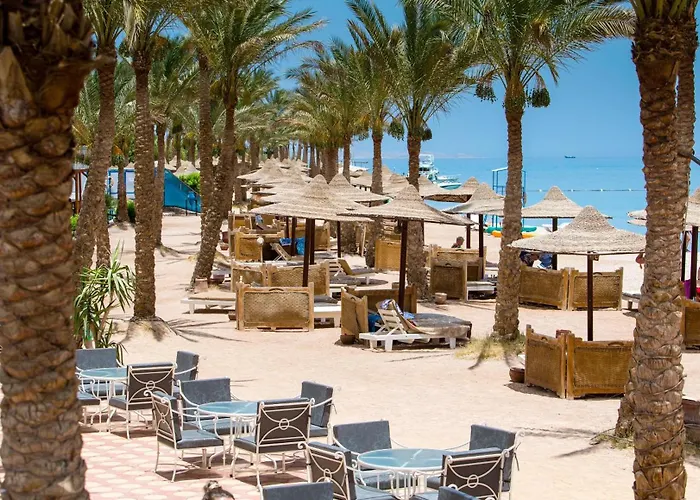 Hostgool Beach Chalets Mirage Bay Resort & Aqua Park