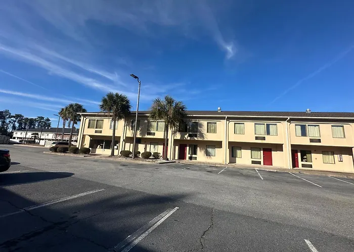 Motel: Guest Cottage & Suites By Oyo Brunswick-Golden Isles