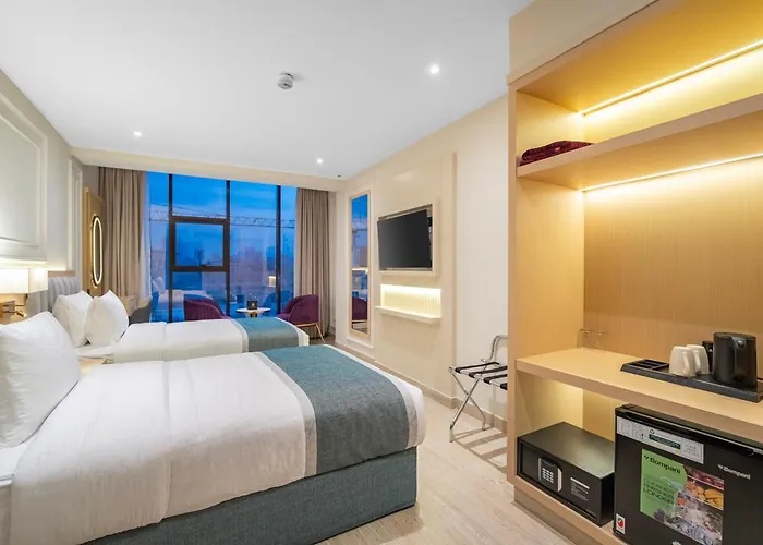 Cheap hotels Grand Ambassador