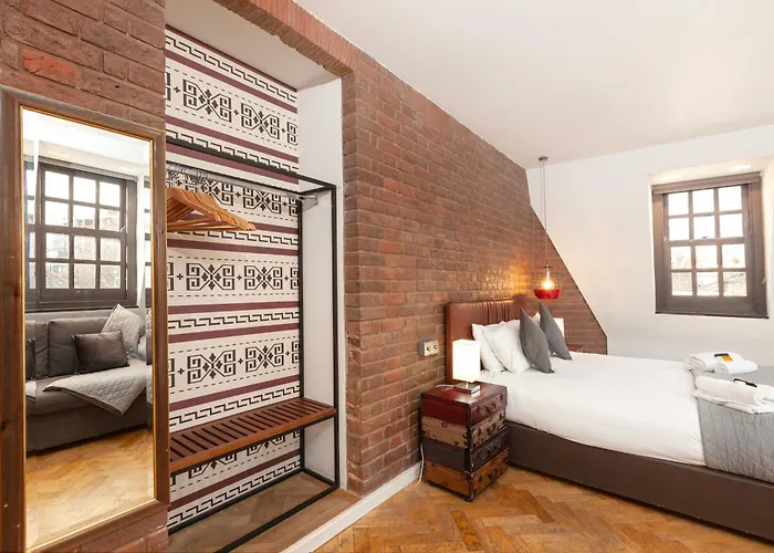 Hotel near College: London Paddington Apartments