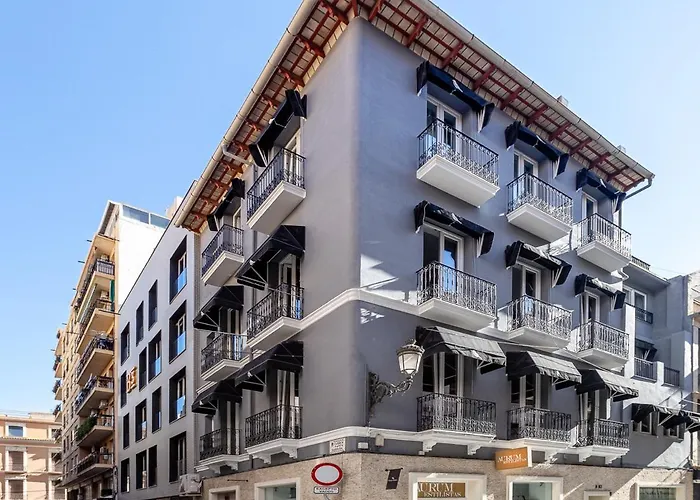  Pinzon Studios & Penthouse