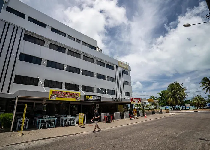 Hotel 3 estrelas: Bessa Golden Flats