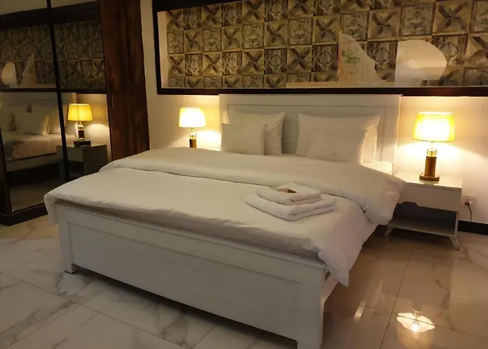 Savoy Inn G-13