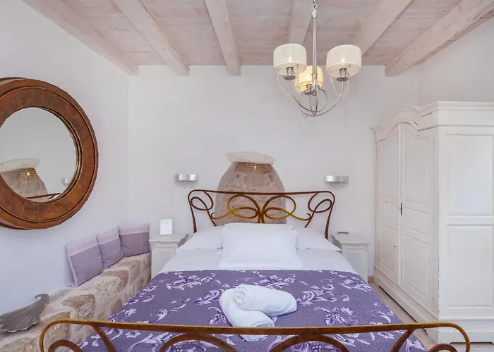 Ferienvermietung: Roko House