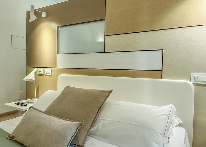  Santacroce Luxury