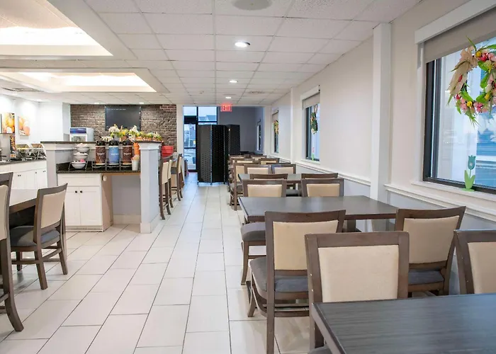 Comfort Inn Hyannis - Cape Cod