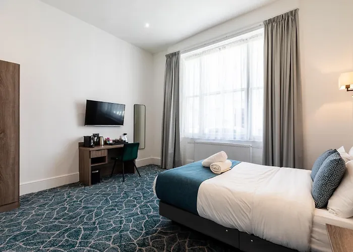 The Chapter Hotels - J Hyde Park