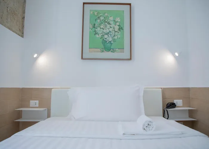 H22 Hotel