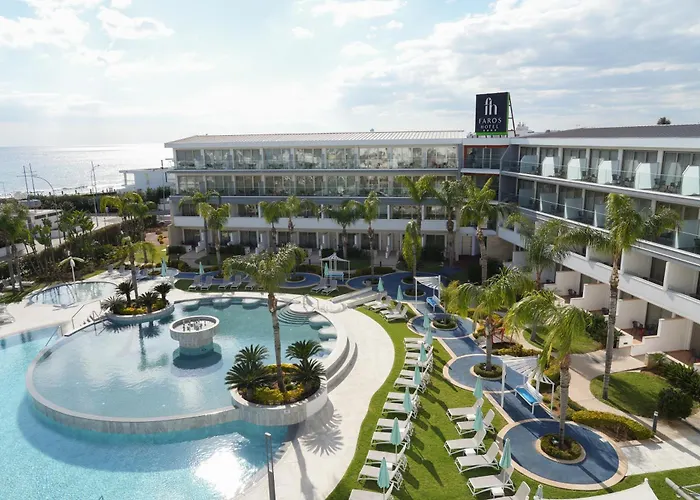 Hoteles con Jacuzzi Faros