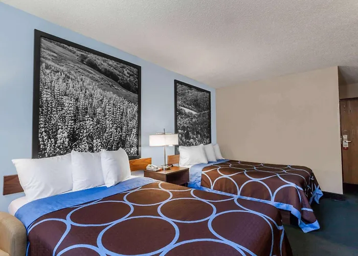 Super 8 By Wyndham East Stroudsburg - Poconos