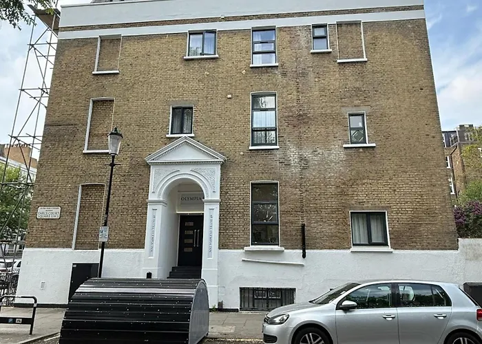 Pet Friendly hotel: Olympia Inn Hotel
