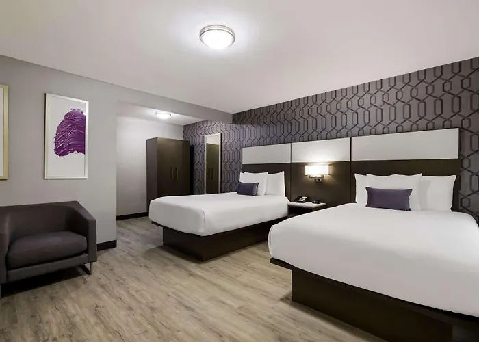 Sunset West Hotel, SureStay Collection By Best Western