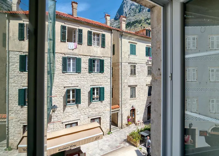 Hotel Rendez Vous