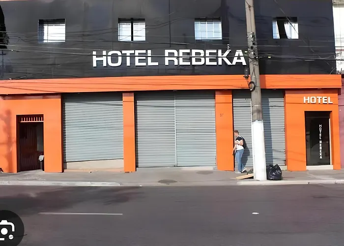 Hotel do aeroporto: Hotel Rebeka